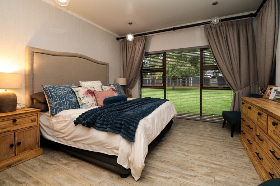 3 Bedroom Property for Sale in Flamwood North West